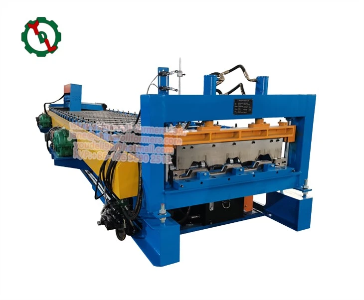 Metal Deck Roll Forming Machine